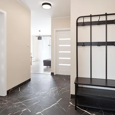 דירה Airport Homely By Bookinghost פוזנן