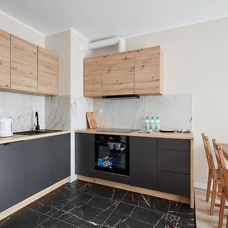 Airport Homely By Bookinghost Apartment Posen