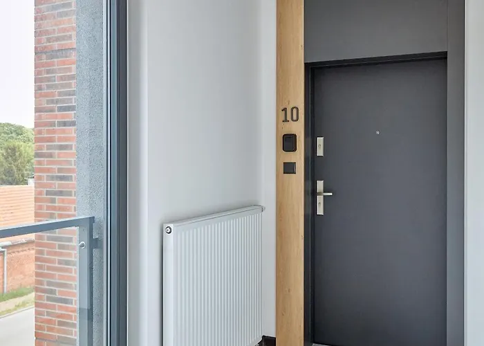 Airport Homely By Bookinghost Lejlighed